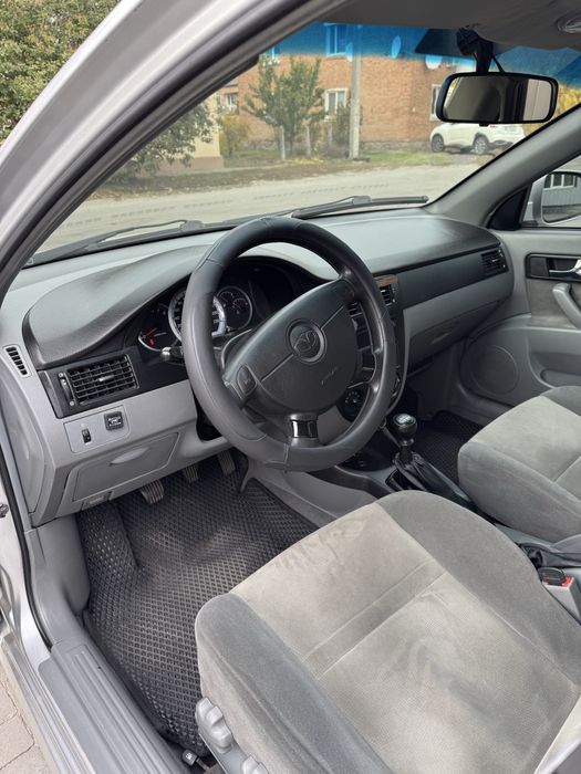 Chevrolet lacetti (Daewoo Gentra) 2014 рік, газ/бензин