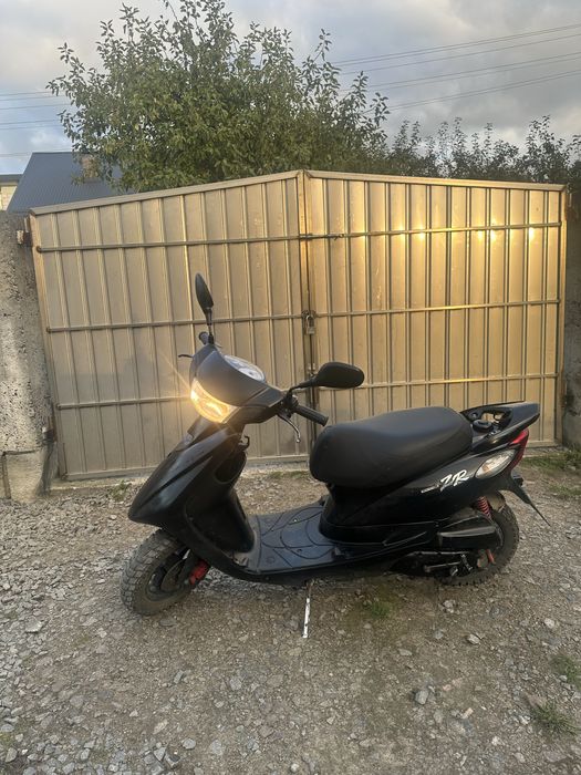 Продаю скутер ямаха джог зр 39