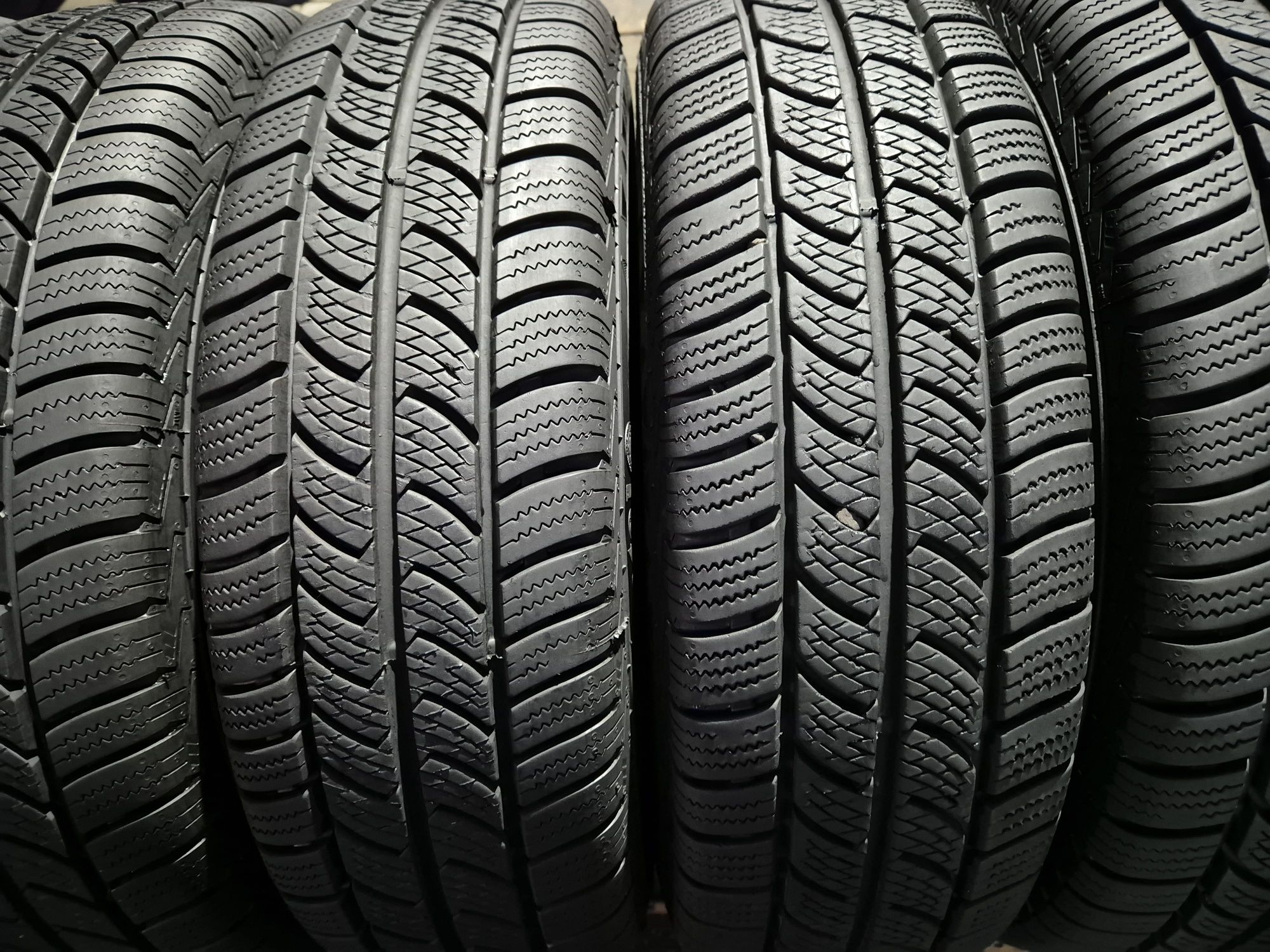 205/75/16C Continental Vanco Winter 2  9mm