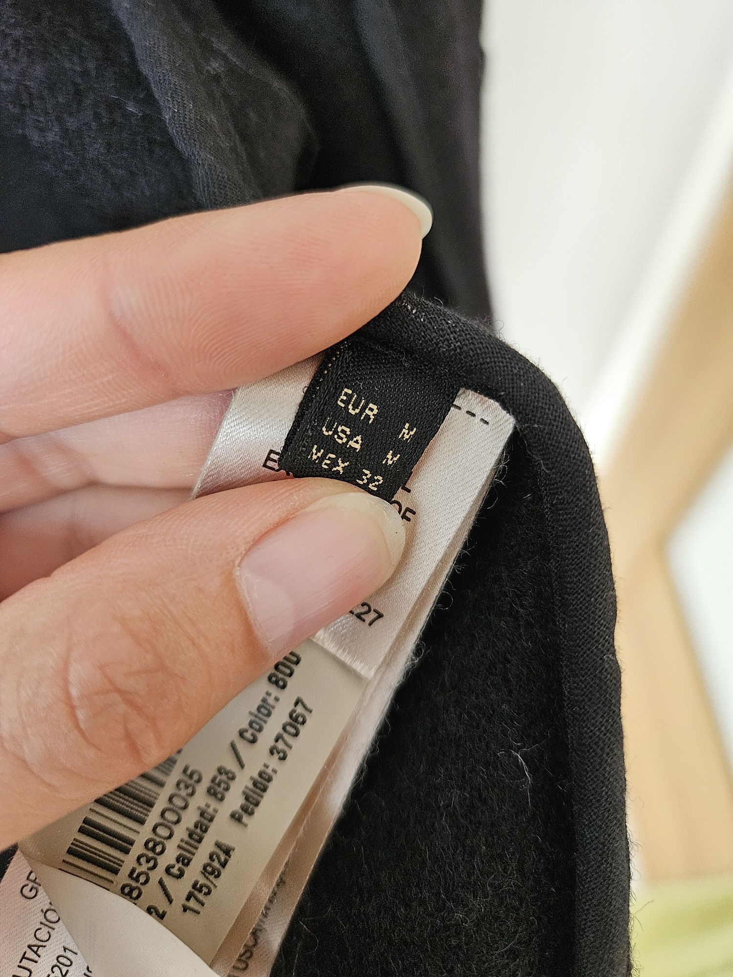Czarny wełniany żakiet marynarka Massimo Dutti M 38