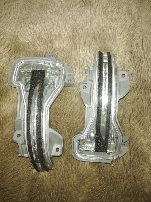 KierunkowskazHonda Crv IV  L 2012 - 2016r