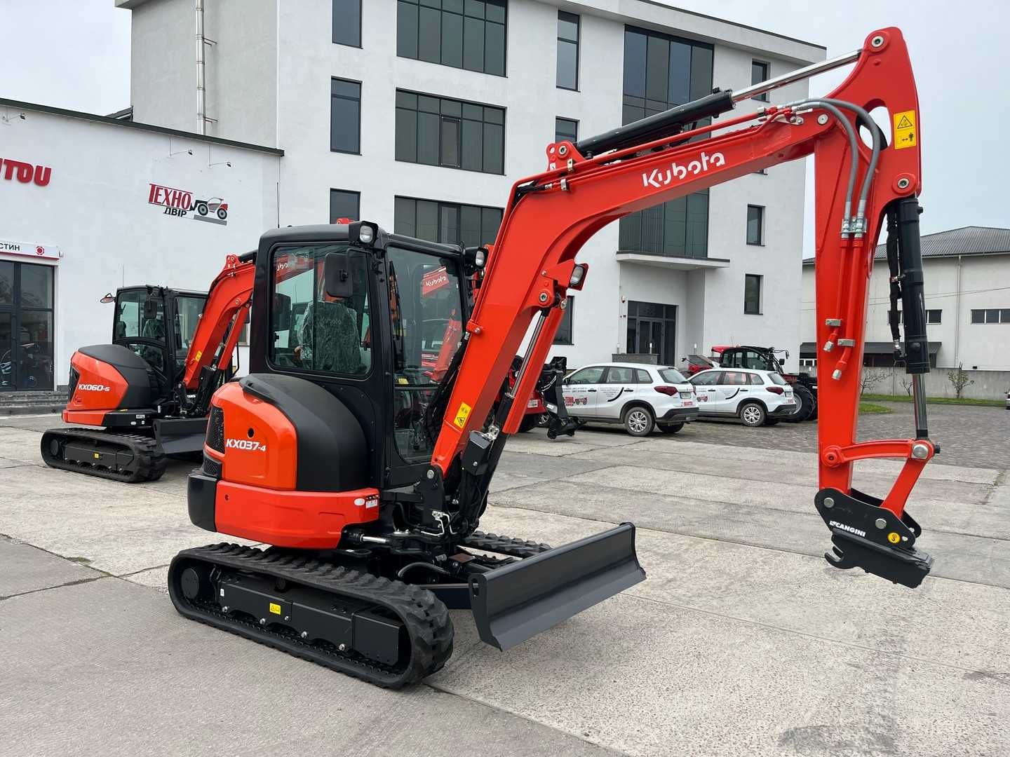 Новий міні екскаватор Kubota KX037-4