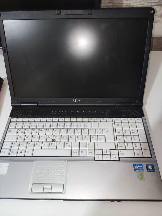 Ноутбук FUJITSU офісний РОБОЧИЙ