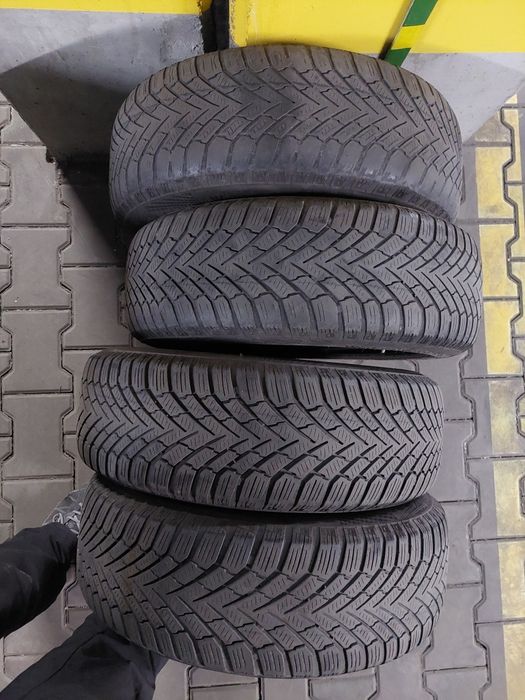 Continental zimowe 195/65/15
Rozmiar 195/65 R15 91T.
Felgi 5 x 112
