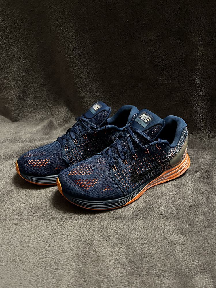 Кроси Nike Lunarglide