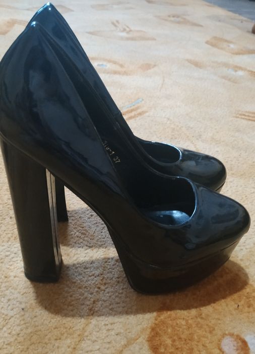 Лакированные туфли