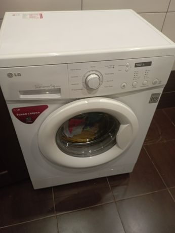 Продам пральну машинку lg