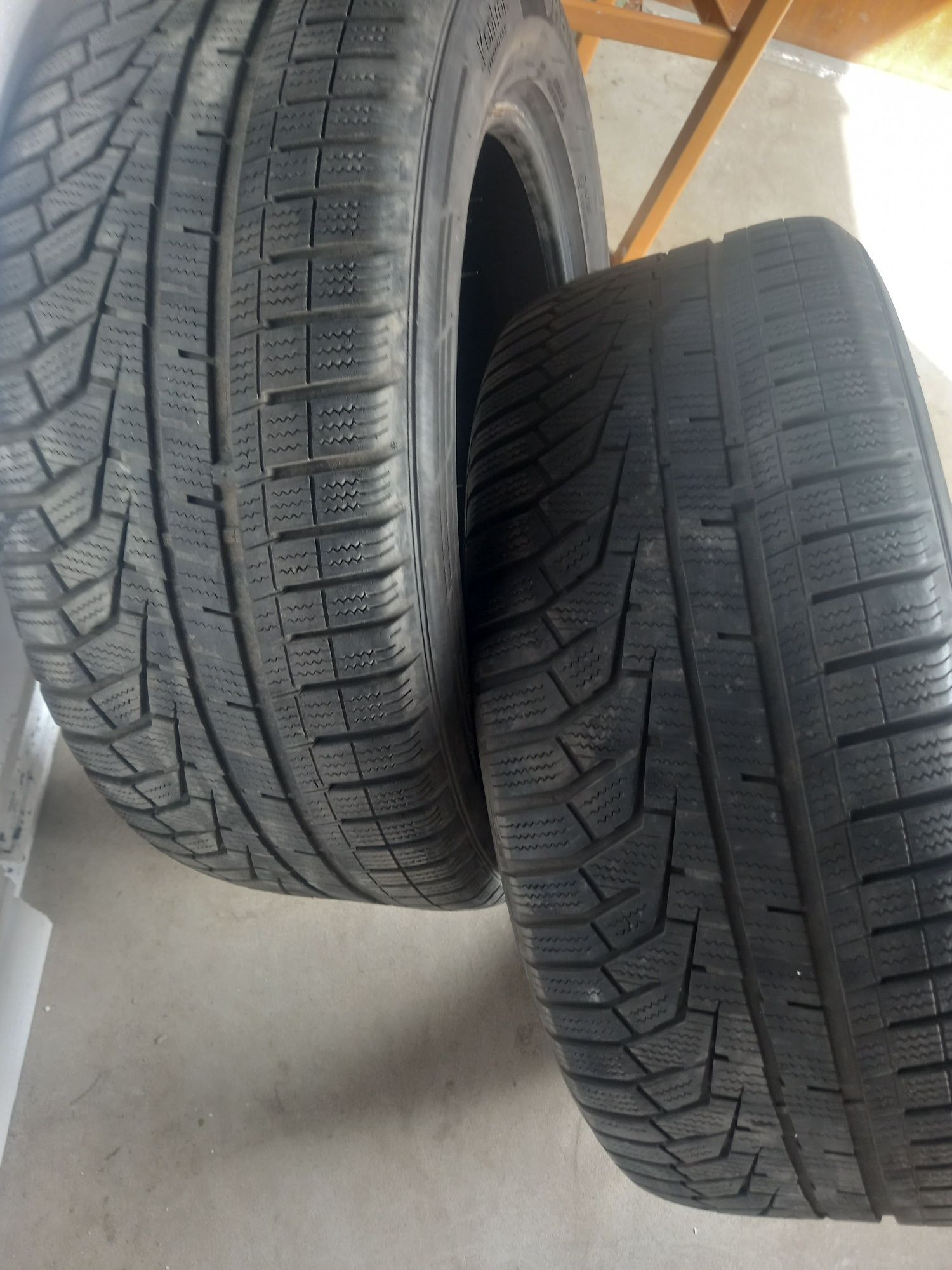 Opony zimowe Hankook 235x55x17