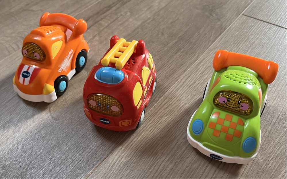 Zestaw interaktywnych autek z serii Tut Tut Autka - stan super