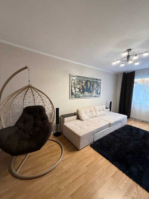 Оренда трикімнатної квартири в рні ПЗР, Епіцентр