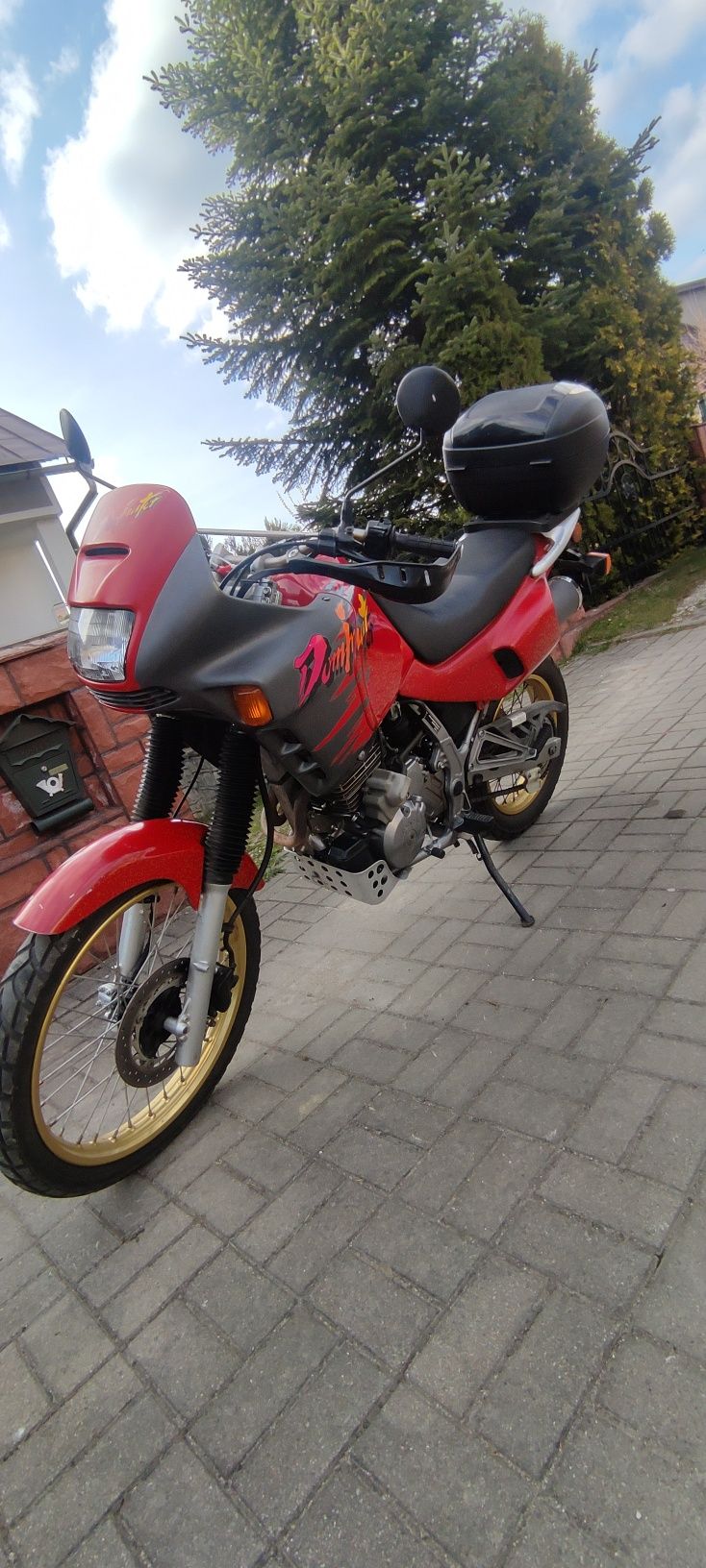 Honda Dominator NX500