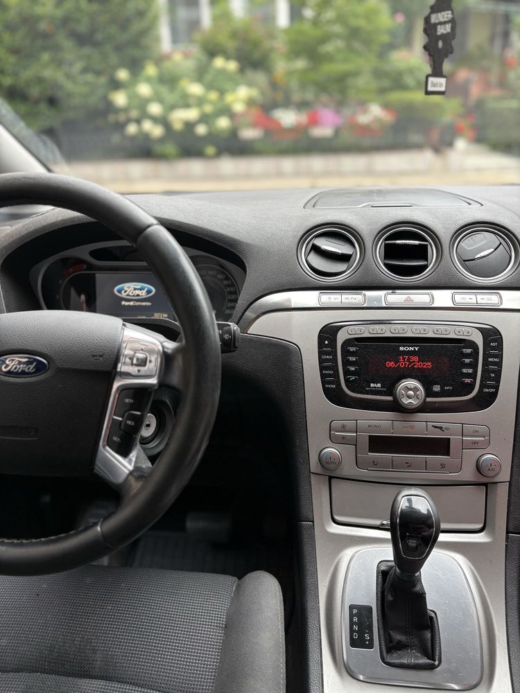 Ford S-MAX 2.0 TDCi Automat 2009 • Klimatyzacja • Hak • Bez korozji