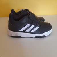 Buty adidas w rozmiarze 28