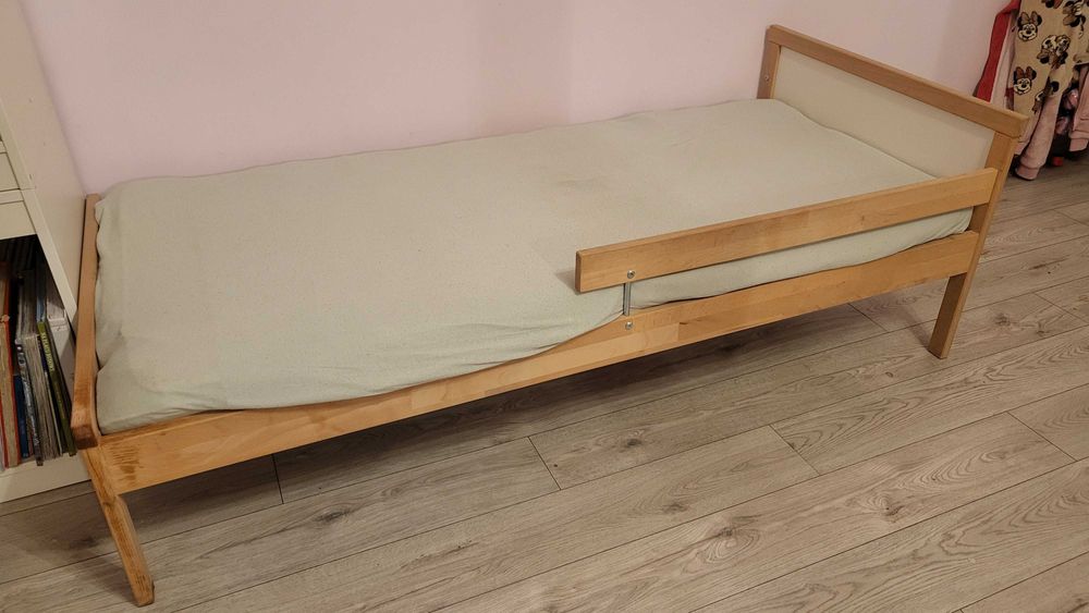 Łóżko IKEA SNIGLAR łóżeczko drewniane materac stelaż pokrowiec 70x160