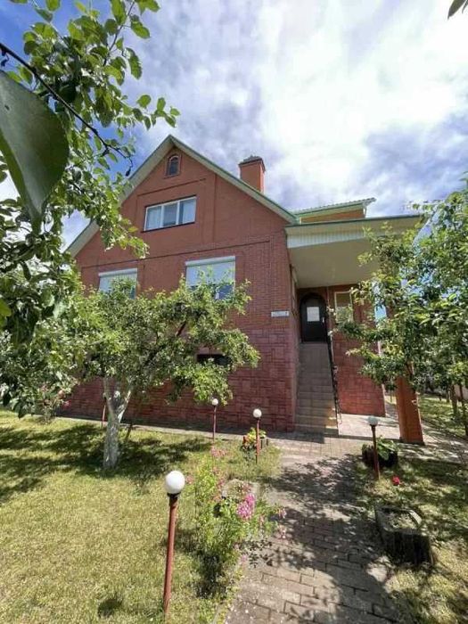 Продаж 7-кімнатного будинку, вул. Зарічна, 7, м. Березань