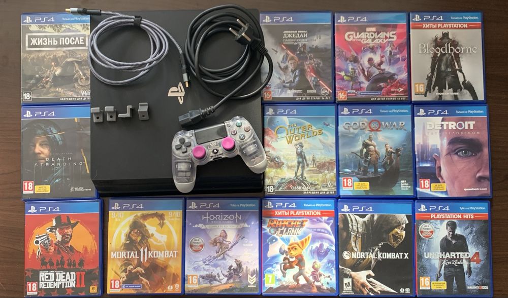 Ігрова приставка Sony Playstation 4 PRO з іграми