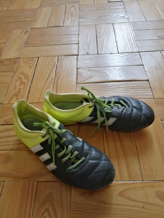 Chuteiras Adidas, n° 38