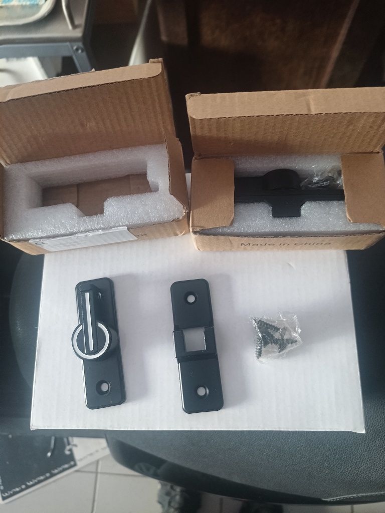 trincos, fechadura, liga de zinco fivela luminosa. novos