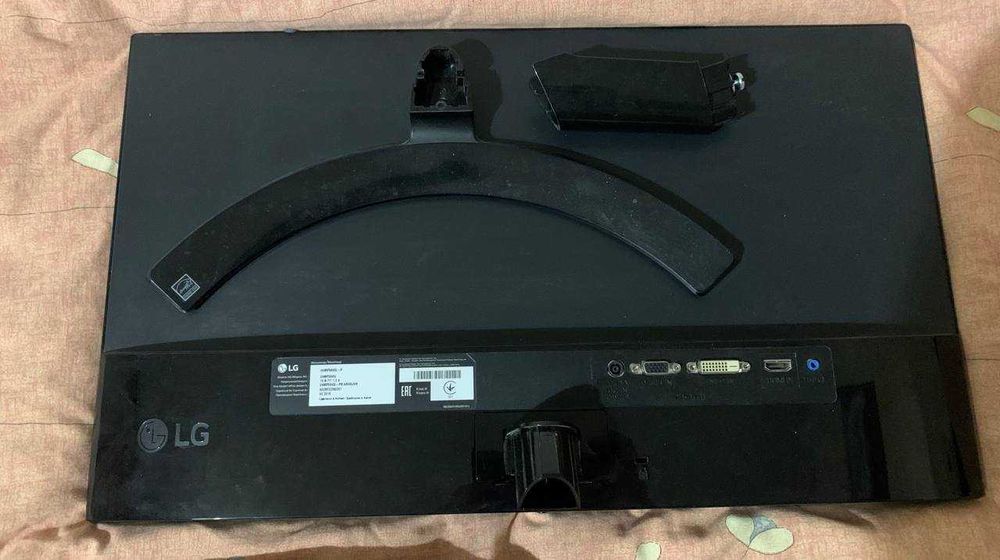Монитор LG 24MP58VQ-P 24" (с полосами на экране) Цена: 1800 ГРН