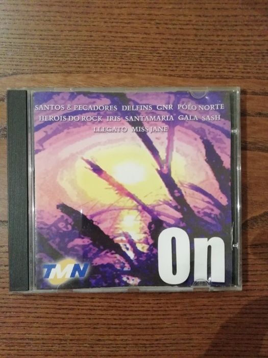 CD colectânea "On" com músicas de várias bandas