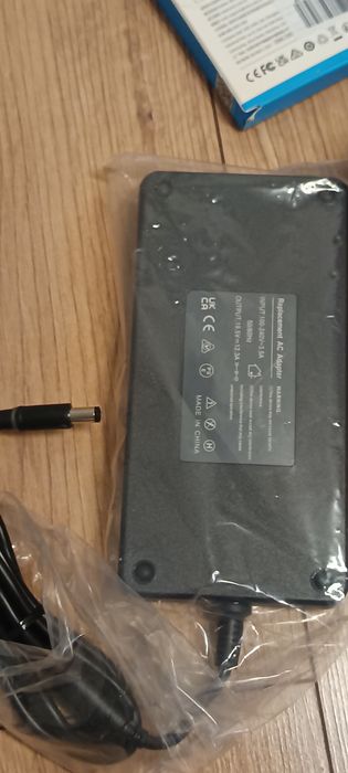 Zasilacz Ładowarka do laptopa Dell 240W 12.3A