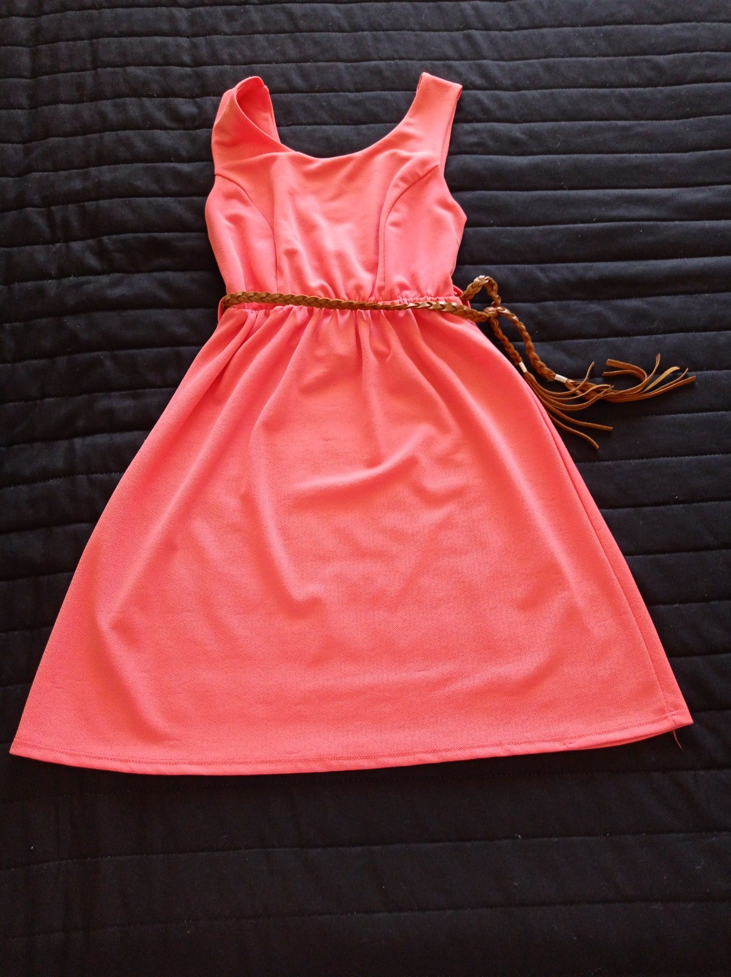 Vestido curto coral