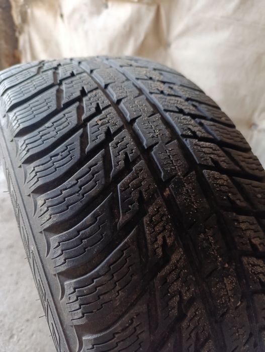 Opony zimowe Nokian 255/55/R18