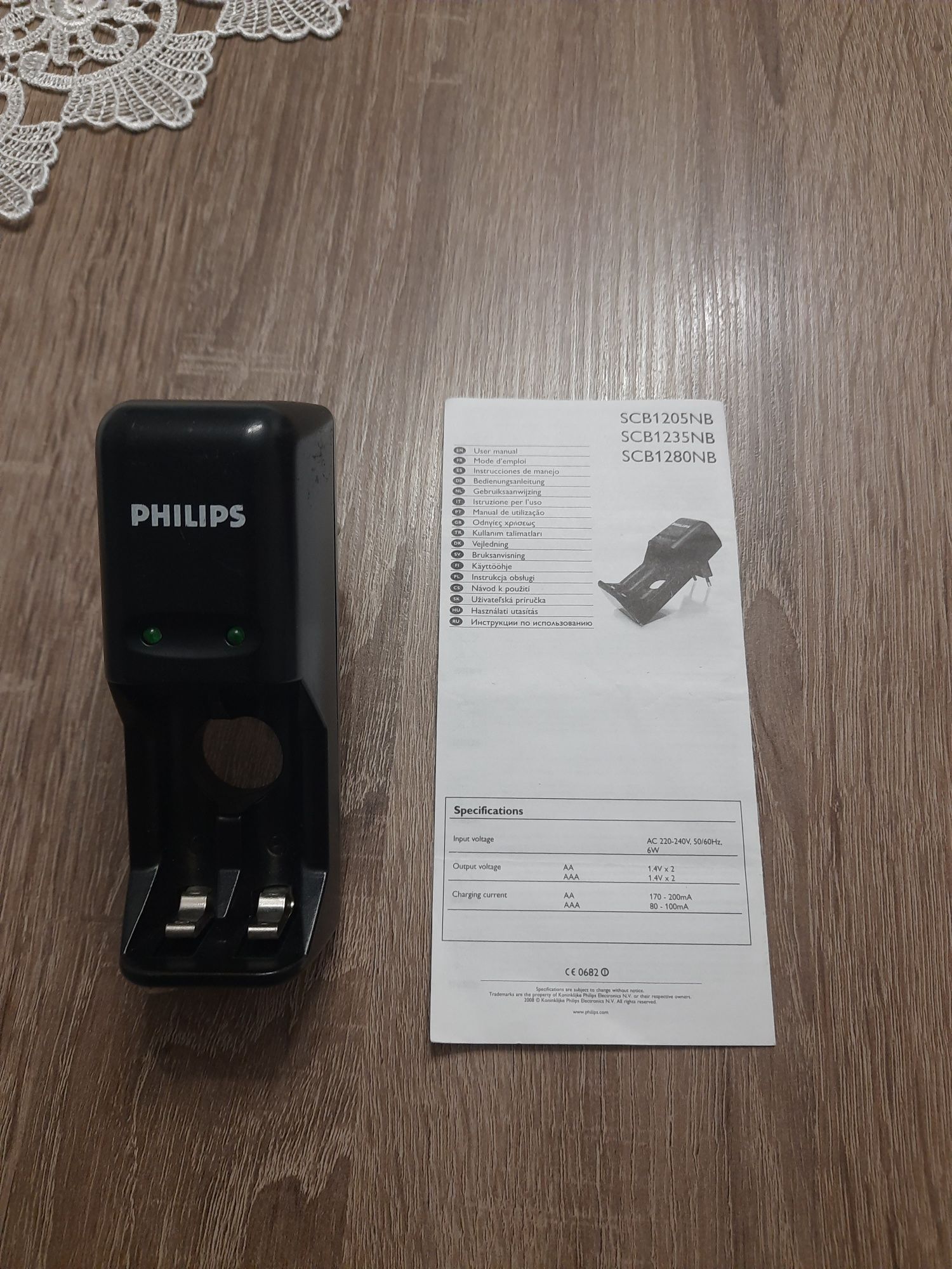 Ładowarka Philips do  akumulatorków AA i AAA