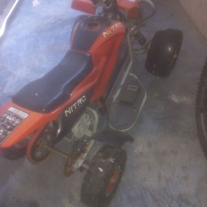 Moto quatro criança motor eléctrico