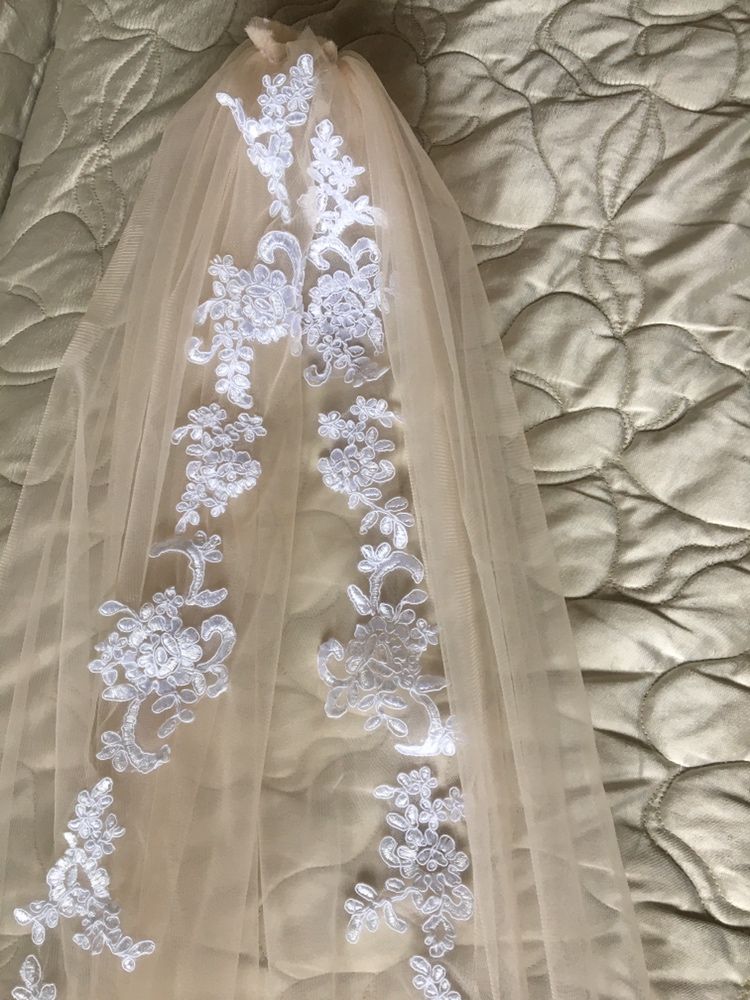 Шикарное свадебное платье + фата в подарок