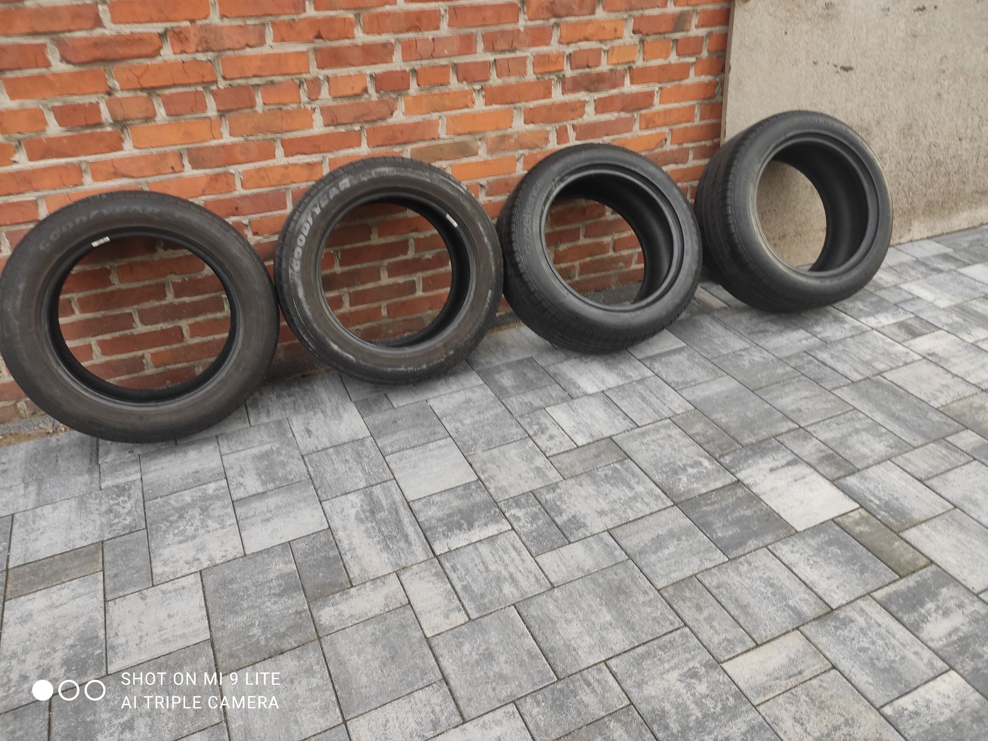 Opony letnie Goodyear Excellence R17 225/55 Komplet 97Y runflat