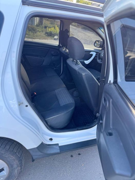 Renault Duster 1.6 газ/бензин