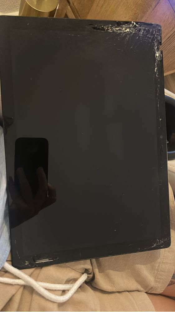 Surface Pro 6 I7-8 / 8GB