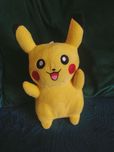 Pikachu maskotka