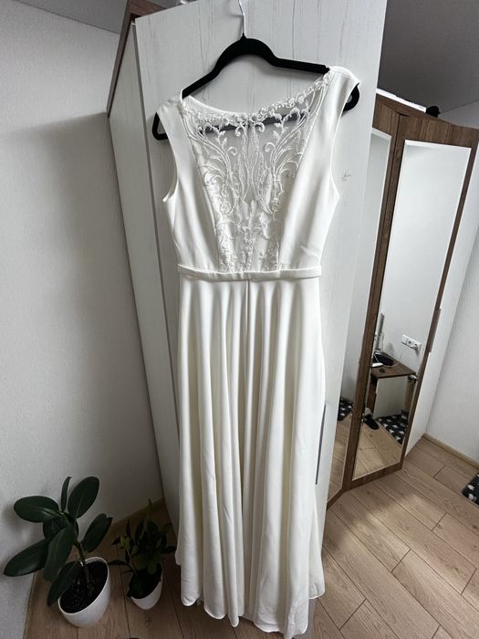 Сукня  вечірня/весільна