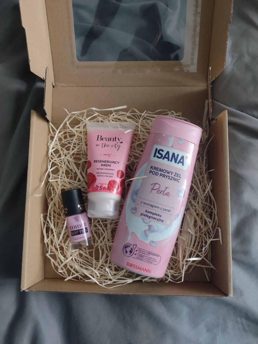Różowy box zestaw prezentowy świąteczny