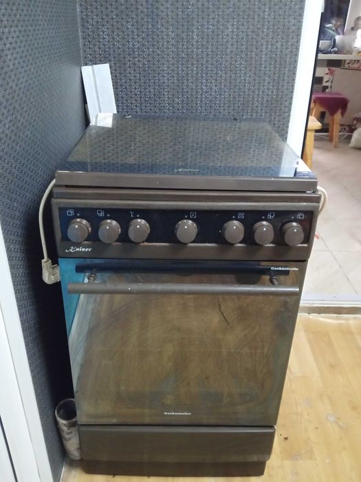 плита газовая. мойка