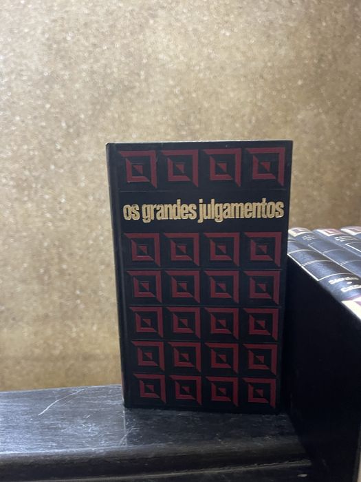 Colecao “Os grandes julgamentos da história”