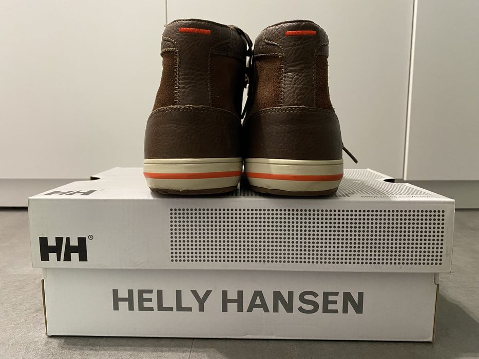 Продам мужские ботинки Helly Hansen