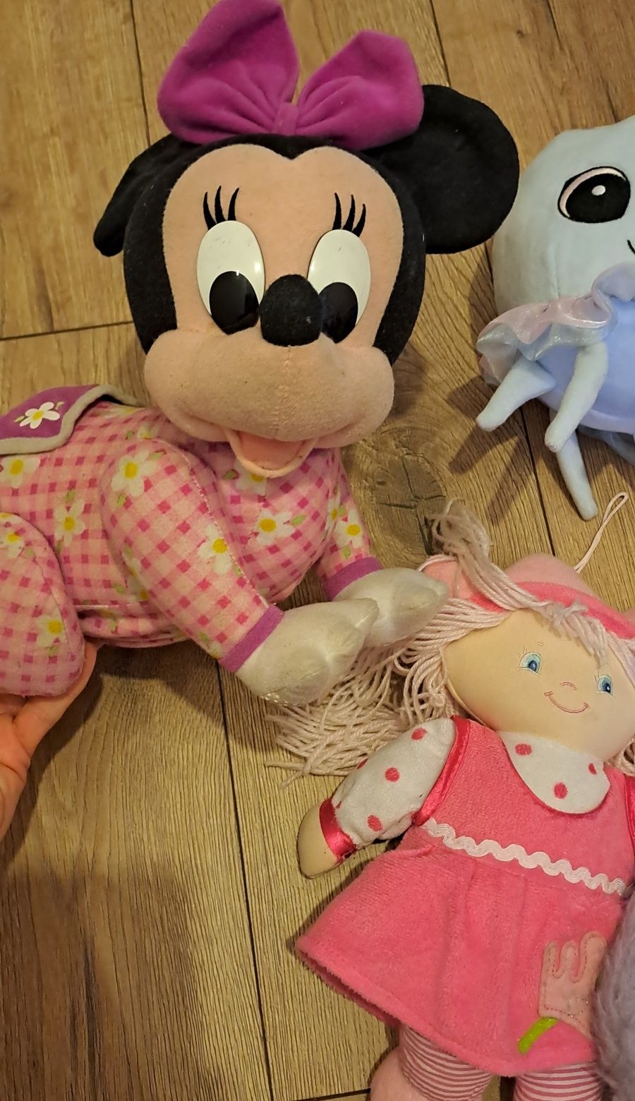 Minnie do raczkowania lala kotek pomsies