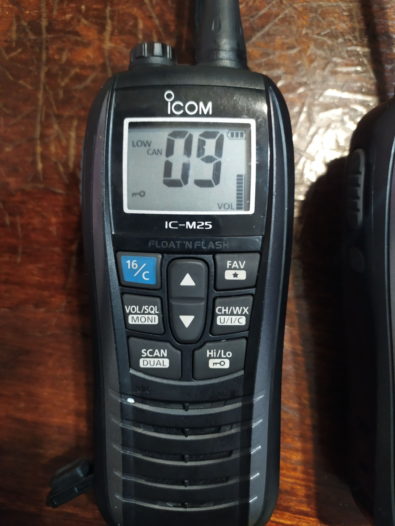 Рація 2шт  ICOM  ic m-25