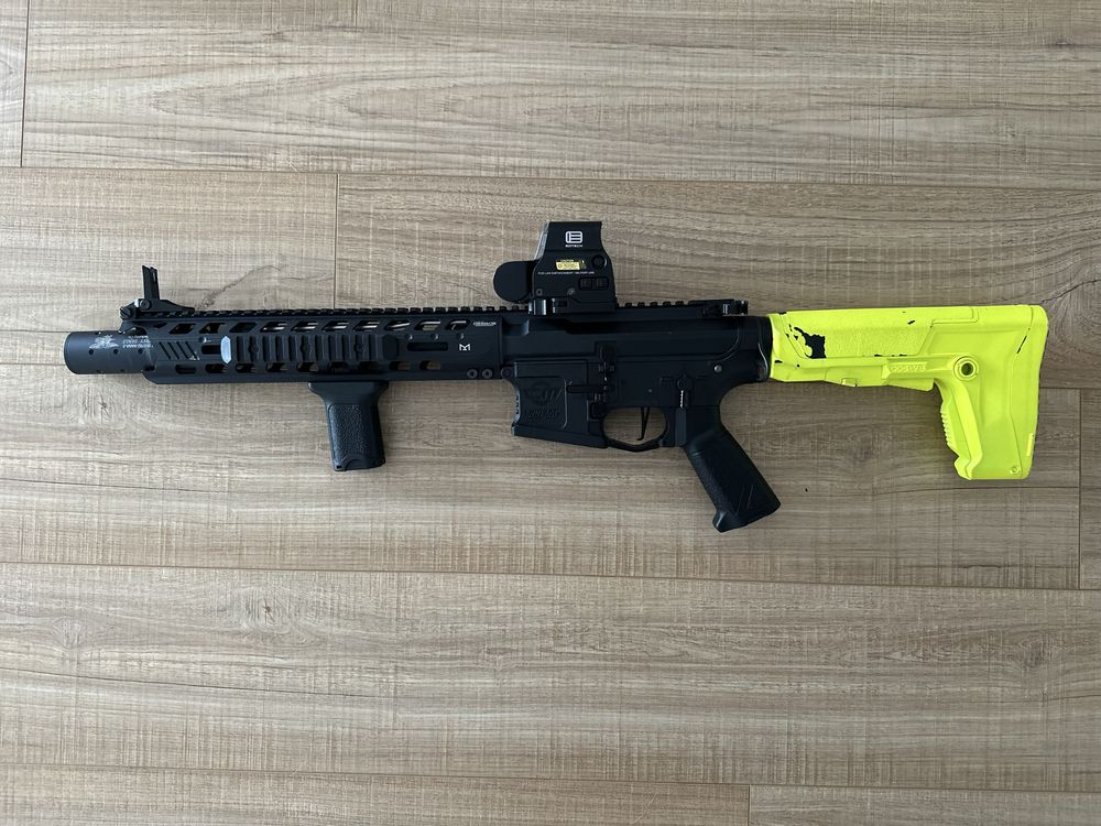 Arma Airsoft - CM16 Predator full metal