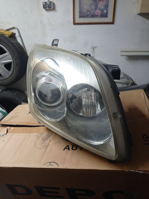 Szyba do drzwi ( tył) i inne części TOYOTA AVENSIS KOMBI