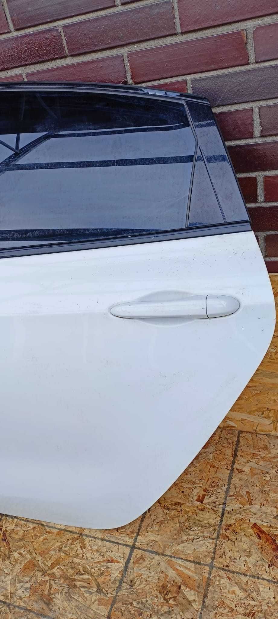 Dodge Dart 2012 - 2016 Drzwi LewaTył KPL USA