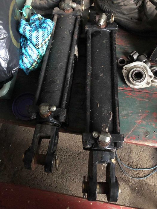 Циліндр гідравлічний до техніки CASE 25330101 (47582263)