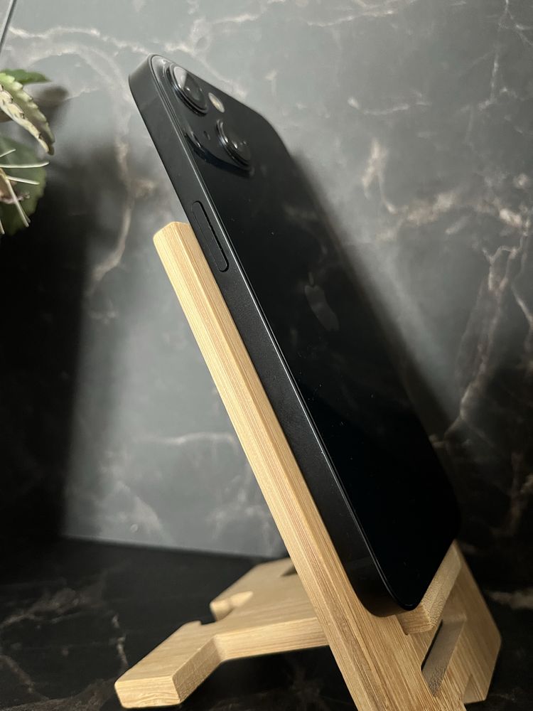 Iphone 13 128gb w idealnym stanie wizualnym 98% kondycji baterii
