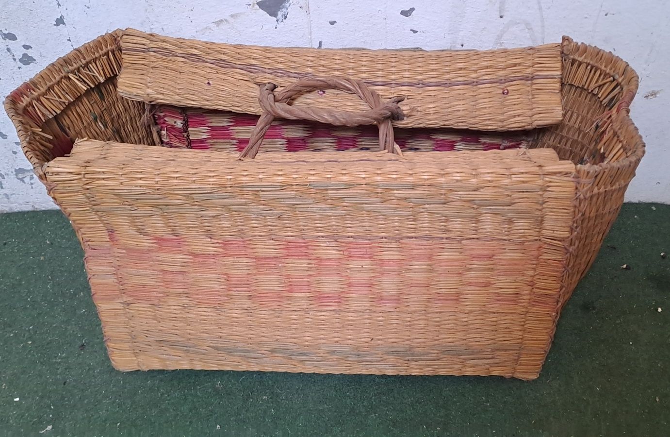 Cesta antiga.......