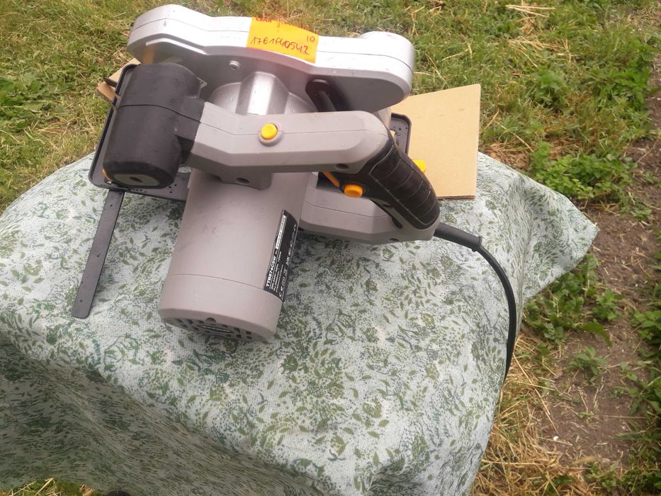 Pilarka tarczowa TITAN TTB874CSW 1200W 165MM