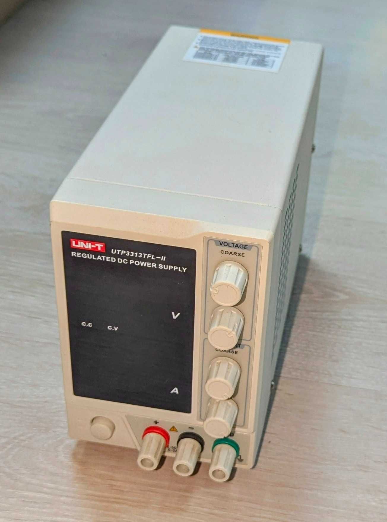 Продам лабораторний блок живлення UNI-T UTP3315TFL-II