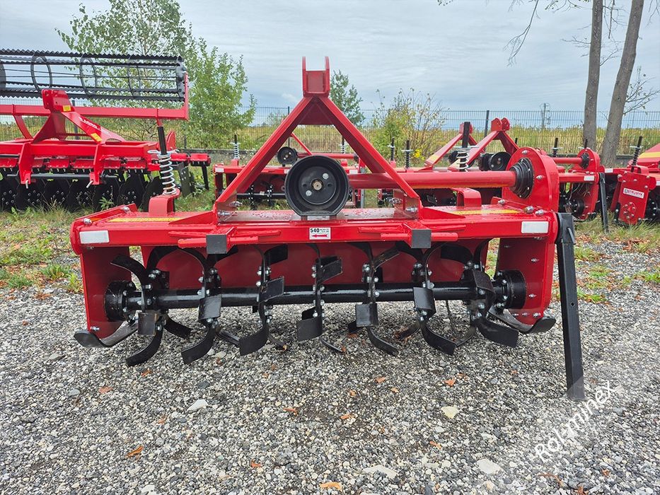 Glebogryzarka firmy STRUMYK Gryza Transport